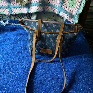 Vintage Dooney & Bourke Navy and Tan Purse